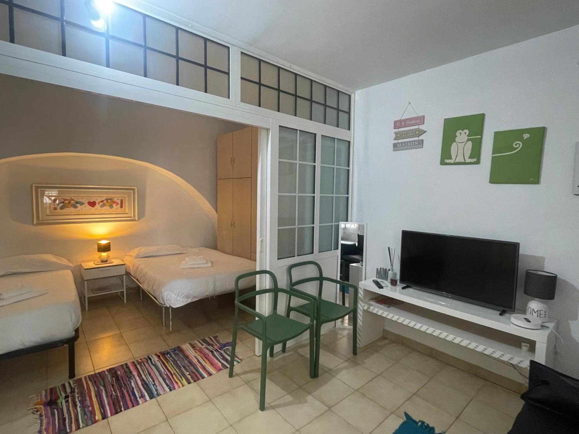 Stazione Centrale & Universita Lovely Apartment Bari Eksteriør billede